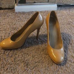 Stuart weitzman womens pumps